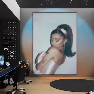 S66aa50e21a5b4fadbf89d2333bdd9089Z - Ariana Grande UK Shop